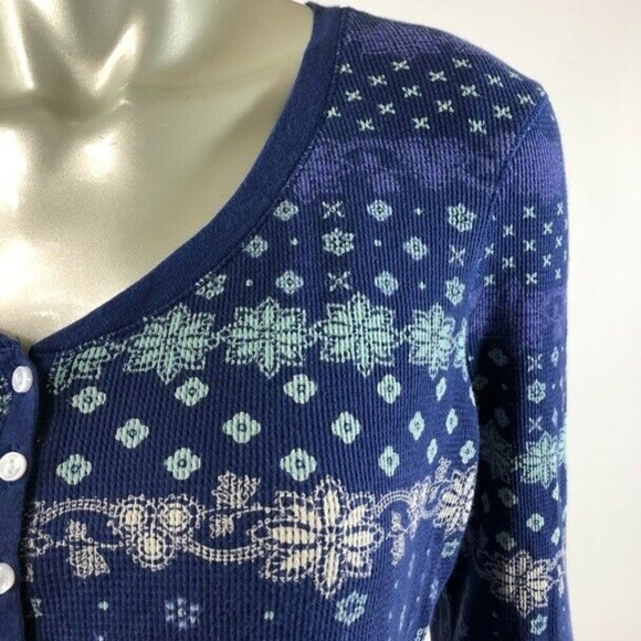 Victoria's Secret Fair Isle Thermal Knit Henley - Picture 4 of 7
